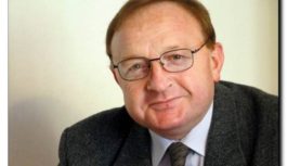 Teoria spiskowa – Stanisław Michalkiewicz, wykład w Złotowie Teoria spiskowa – Stanisław Michalkiewicz, wykład w Złotowie