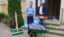 ANONIMOWY DARCZYŃCA ANONIMOWY DARCZYŃCA