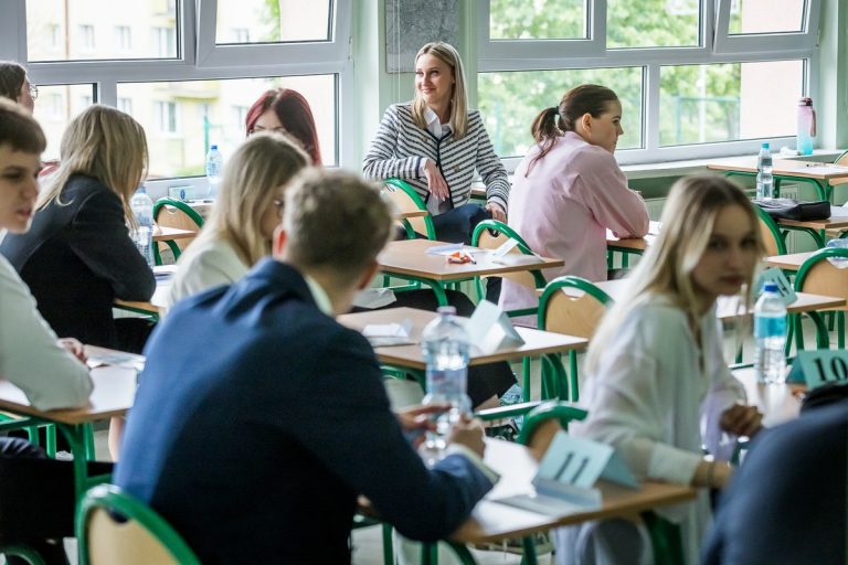 Maturzyści, trzymamy kciuki!