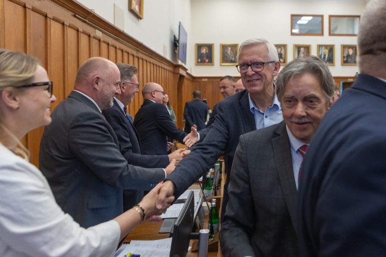 Absolutorium dla zarządu województwa