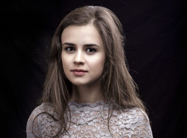 SZAFARNIA ZAPRASZA. Letni wieczór z muzyką fortepianową – Natalia Zaleska – fortepian