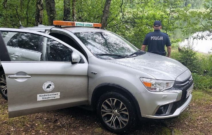 Policjanci i leśnicy wspólnie patrolowali lasy