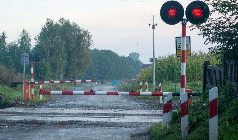 Kujawsko-pomorscy policjanci włączają się w akcję „Bezpieczny przejazd – Szlaban na ryzyko”