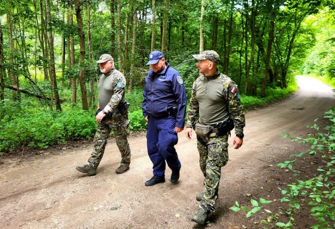 Wspólne patrole policjantów i strażników leśnych