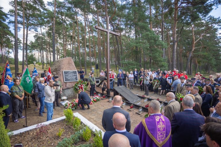 Pamięci ofiar katastrofy pod Otłoczynem