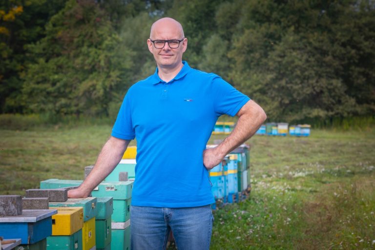 Wywiad tygodnia. Miód – najlepszy prosto z pasieki! Rozmowa z Tomaszem Paulem, pszczelarzem