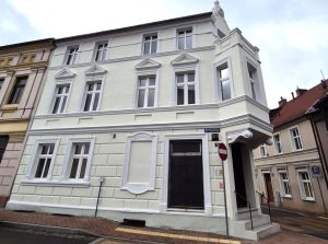 Kamienica przy Chojnickiej w Tucholi odzyskała dawny blask