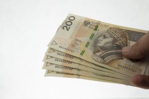 POWIAT ROZDAŁ KASĘ OFERENTOM