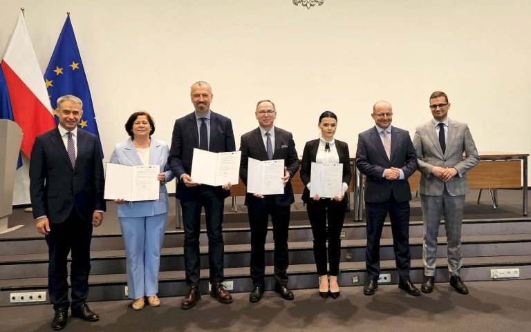 Wzmocnienie cyberbezpieczeństwa wodociągów w województwie kujawsko-pomorskim i  1 030 427,72 zł dla PK w Tucholi!