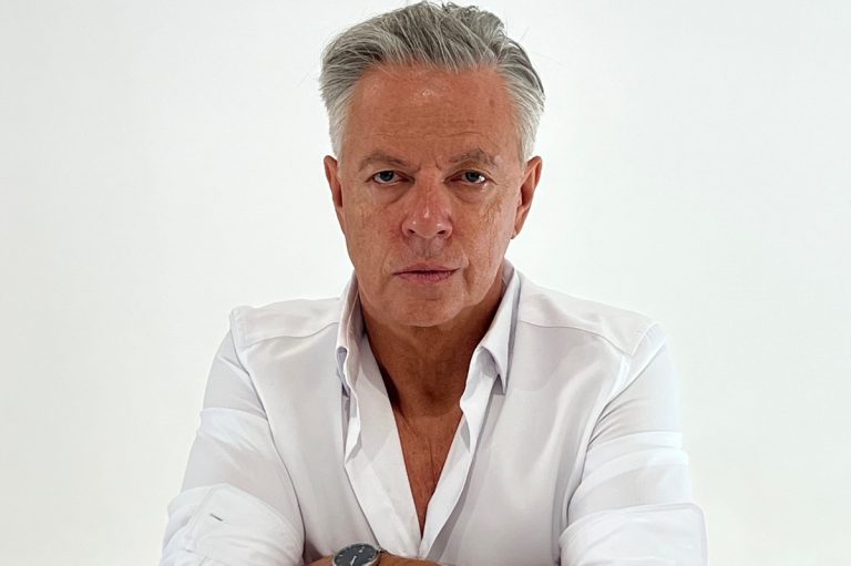 Zbigniew Suszyński z Nagrodą Filmową Marszałka