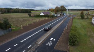 Wełpin. Przyczyna i skutek – doraźnie naprawiono nową drogę?