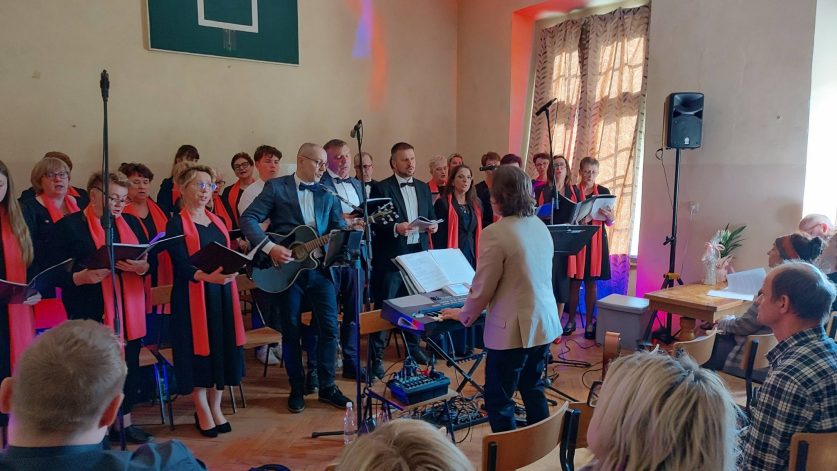 Pałac w Kamienicy rozbrzmiewał pieśnią i słowem