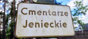TUCHOLA. Szokująca wizytówka miasta  w sąsiedztwie cmentarzy jenieckich