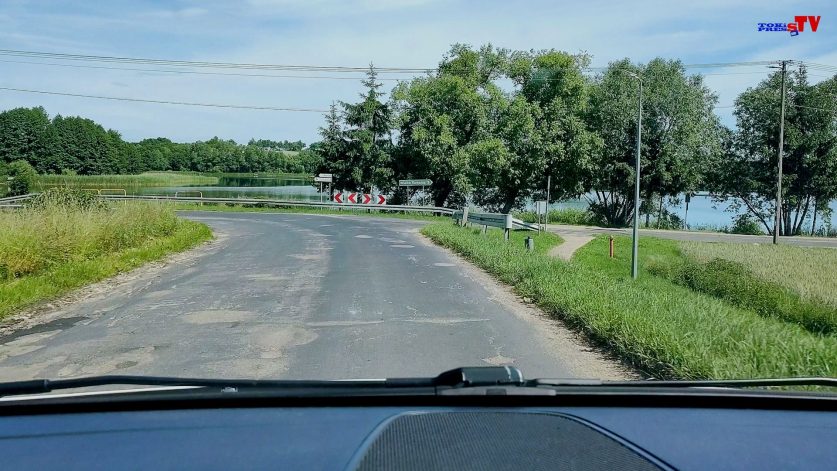 Wielka wycieczka TOKiS-a drogami POWIATU TUCHOLSKIEGO. DROGA WSTYDU prowadzi przez… STOBNO!