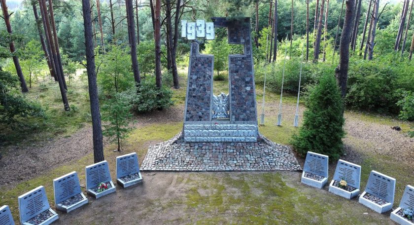 Uroczystości z okazji upamiętnienia 87 rocznicy wybuchu II Wojny Światowej w Rudzkim Moście ( AKTUALIZACJA)