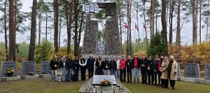 Upamiętniono zmarłych – bliskich i tych, których życie przerwała wojna
